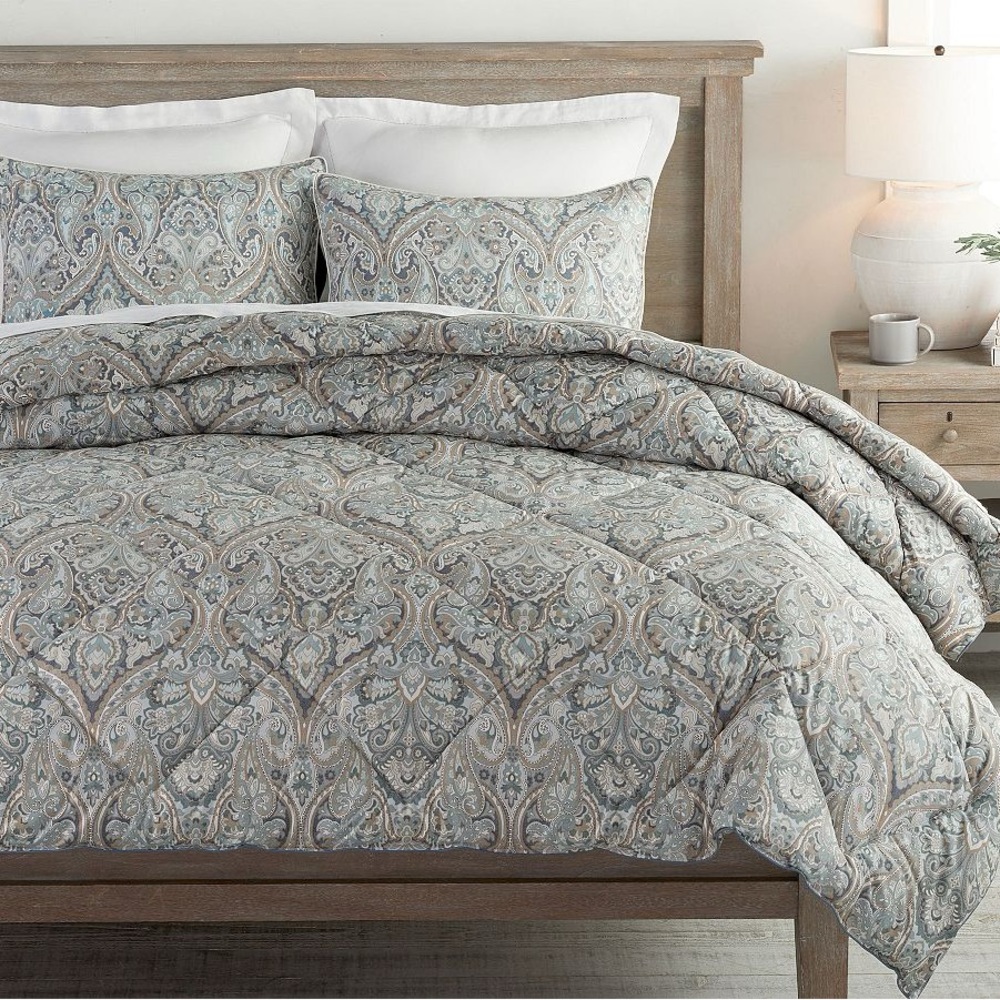 Pottery Barn King Duvet Cover and two Shams in print Mackenna Paisley Percale